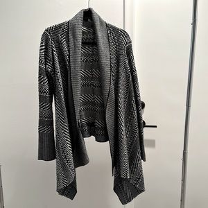 Bb Dakota shawl sweater